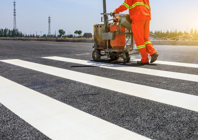 Road,Workers,Use,Hot-melt,Scribing,Machines,To,Painting,Pedestrian,Crosswalk